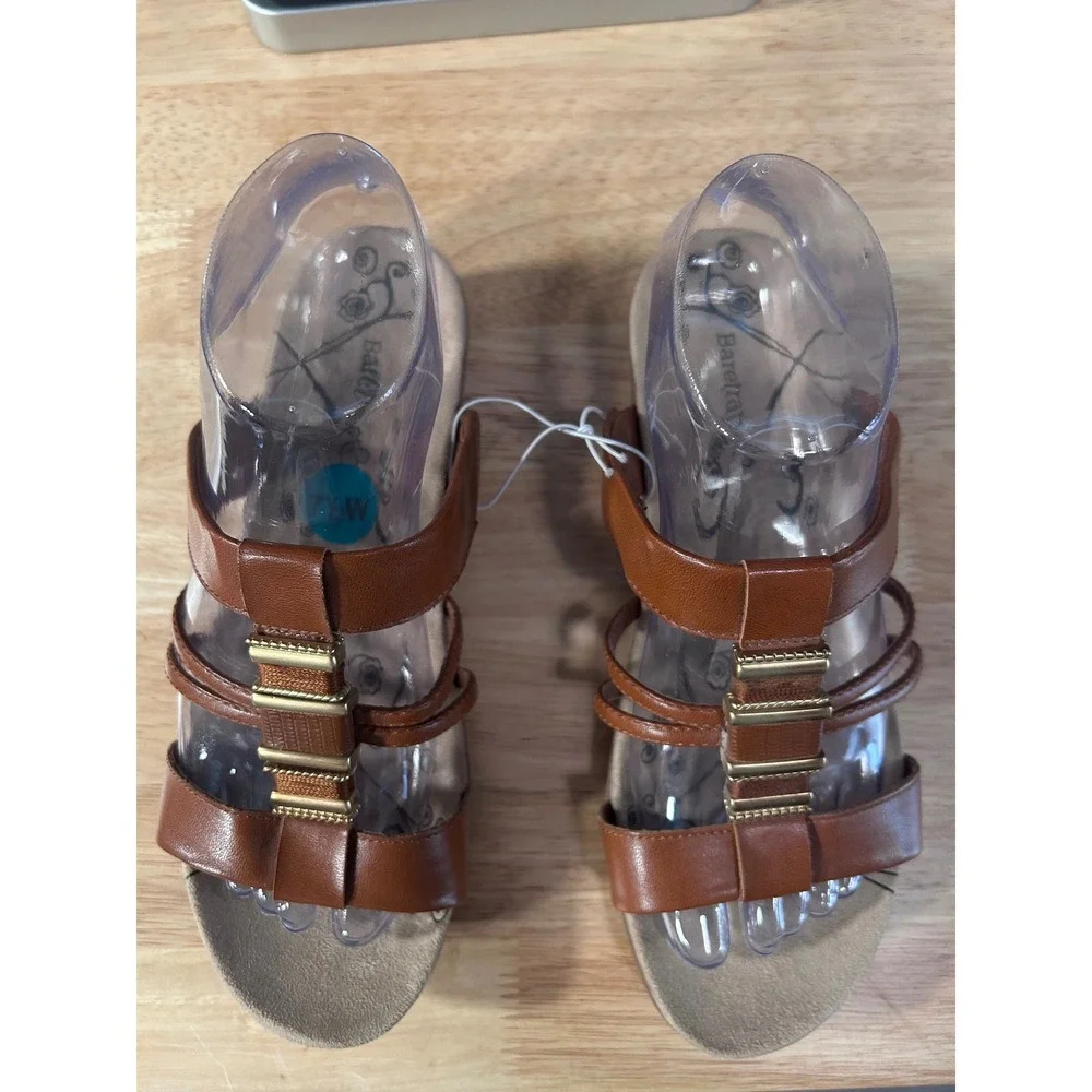 Baretraps Jaysie Sandals Womens 7.5 W Brown Gold Hardware Strappy‎ Wedge Slides